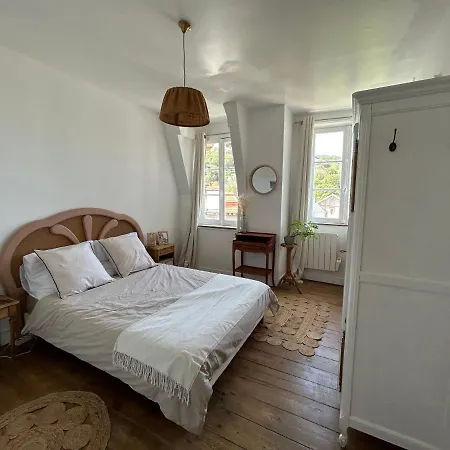 « le Marie » Apartment Saint-Martin-aux-Buneaux